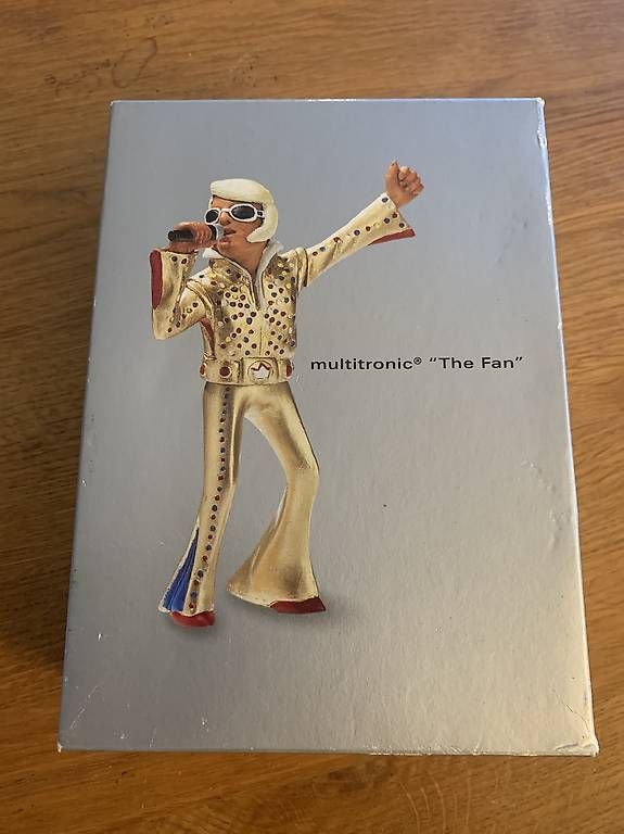 Statuette: Original Auto Wackel-Elvis multitronic Audi "The Fan" – Usato da Uttigen venduto da Bartolin78