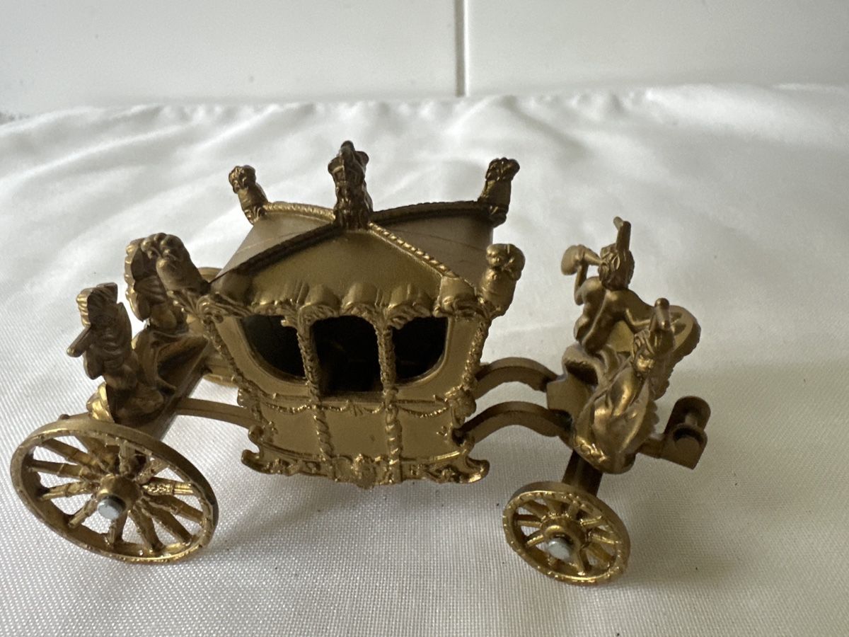 Toutes les décorations: Goldene Modell - Kutsche, Made in England, Crescent – D'occasion à Zürich par Chaeffeler 1