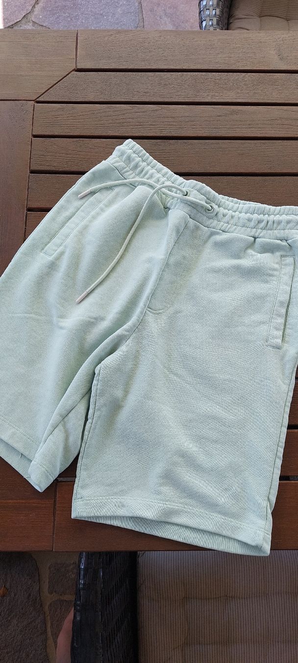 Zara Hosen: Herren Shorts mint Grösse S – Gebraucht aus Sarmenstorf von Puschi