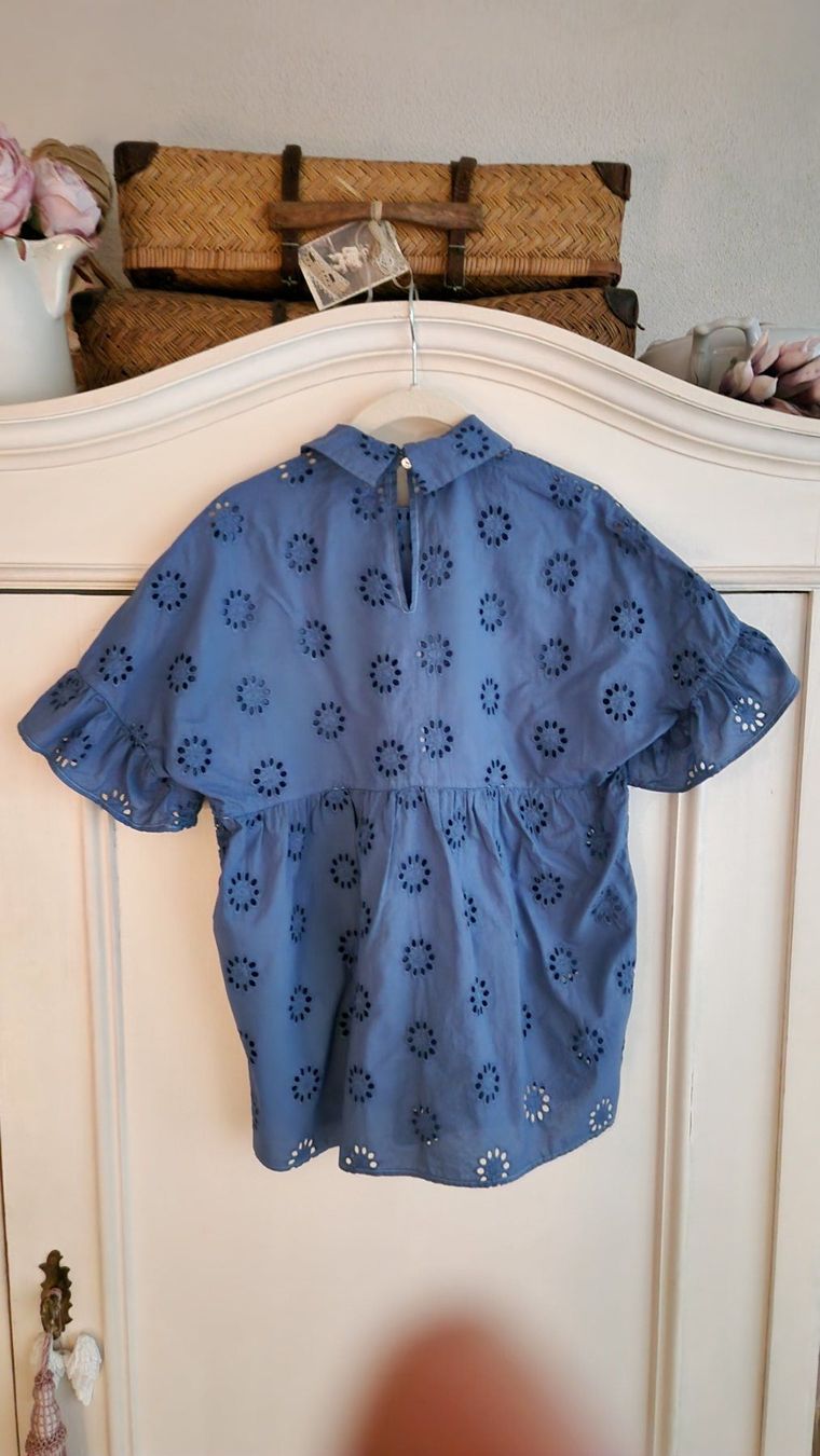 Camicette: Sommer Bluse mit Lochstickerei, La Camicia – Usato da Rütihof venduto da Teddy1985 2