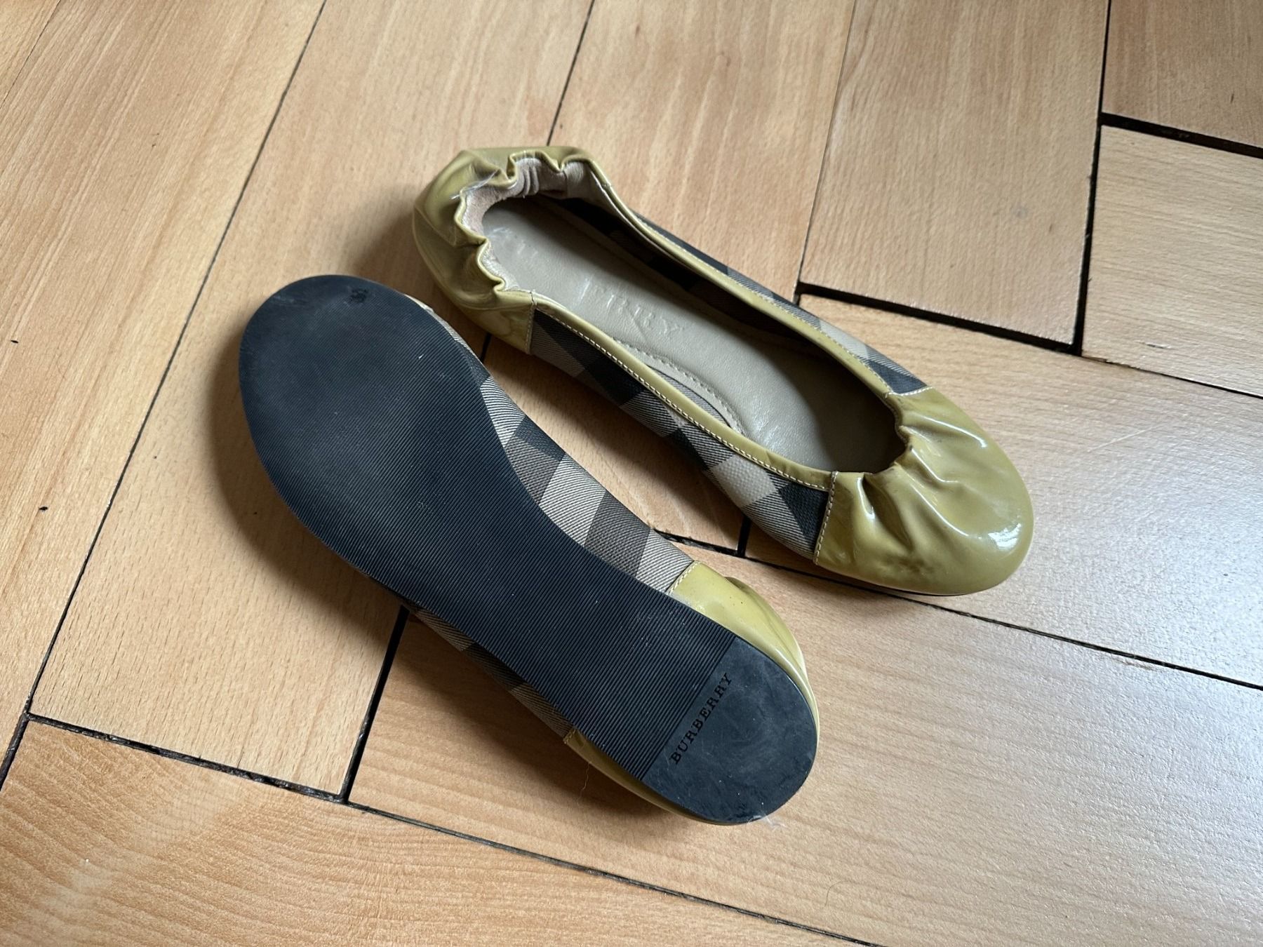 Burberry Scarpe da donna: BURBERRY - Ballerina ockergelb 37 – Usato da Zürich venduto da Diazaio 2