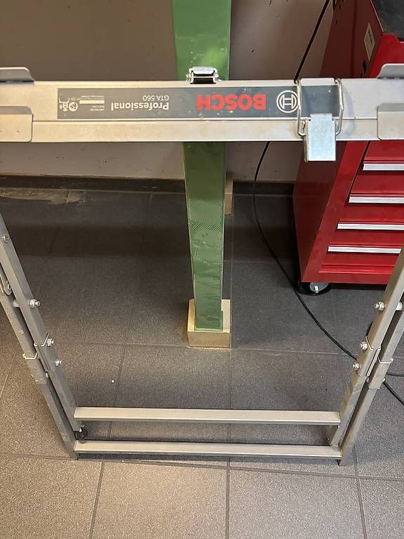Seghe: Bosch GTA 560 Professional Sägeständer – Usato da Zürich venduto da Blackbird83 2