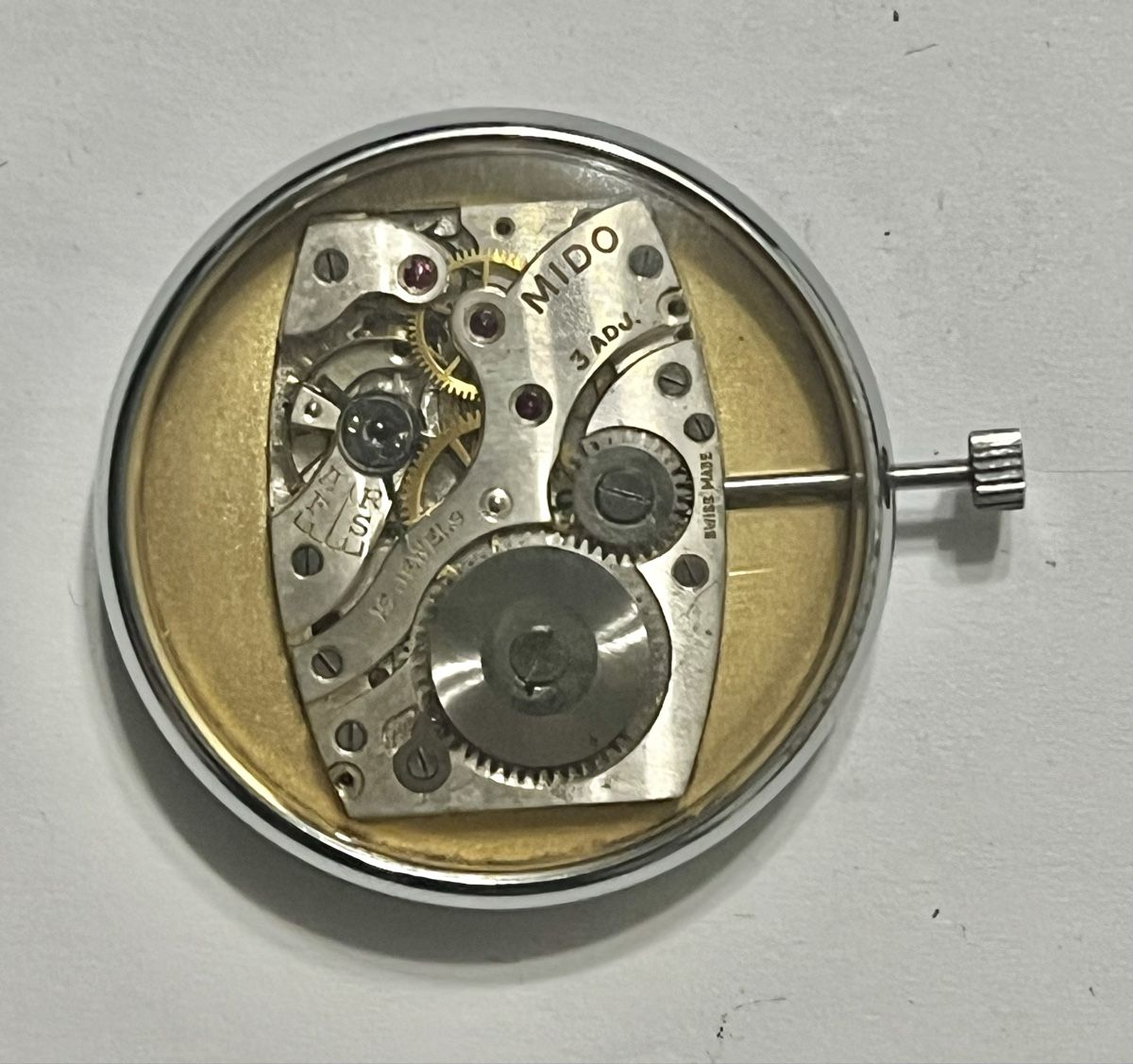 Mido Orologi: Montre Mido forme rectangulaire état acceptable – Usato da Chavornay venduto da MD_77 1