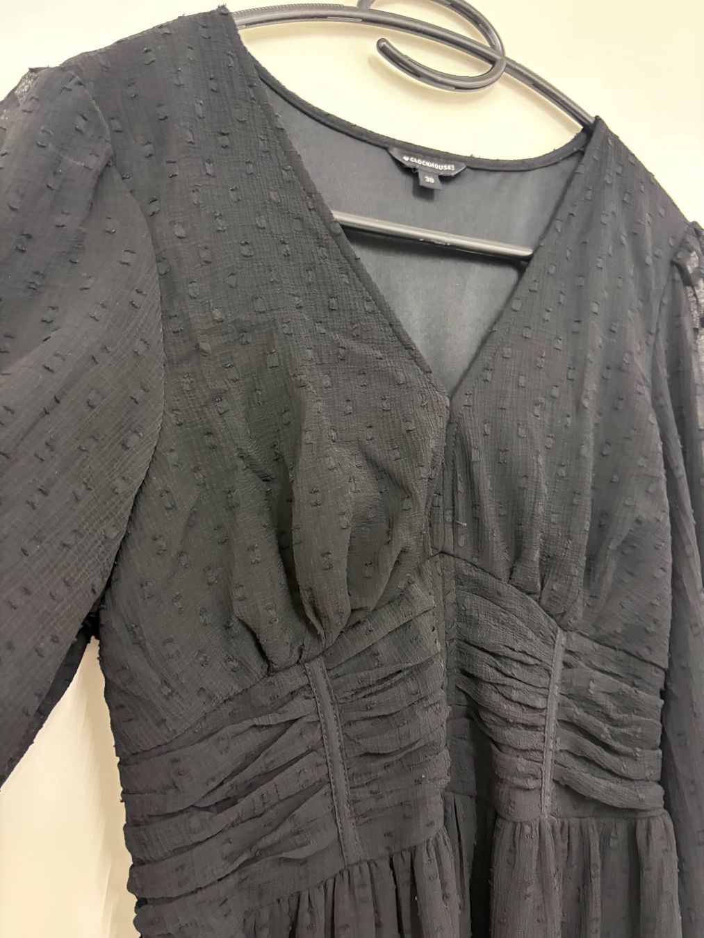 C&A Vestiti: Kleid schwarz Grösse 38 Stoffmuster Langarm – Usato da Basel venduto da Tierschutz-Flohmi 2