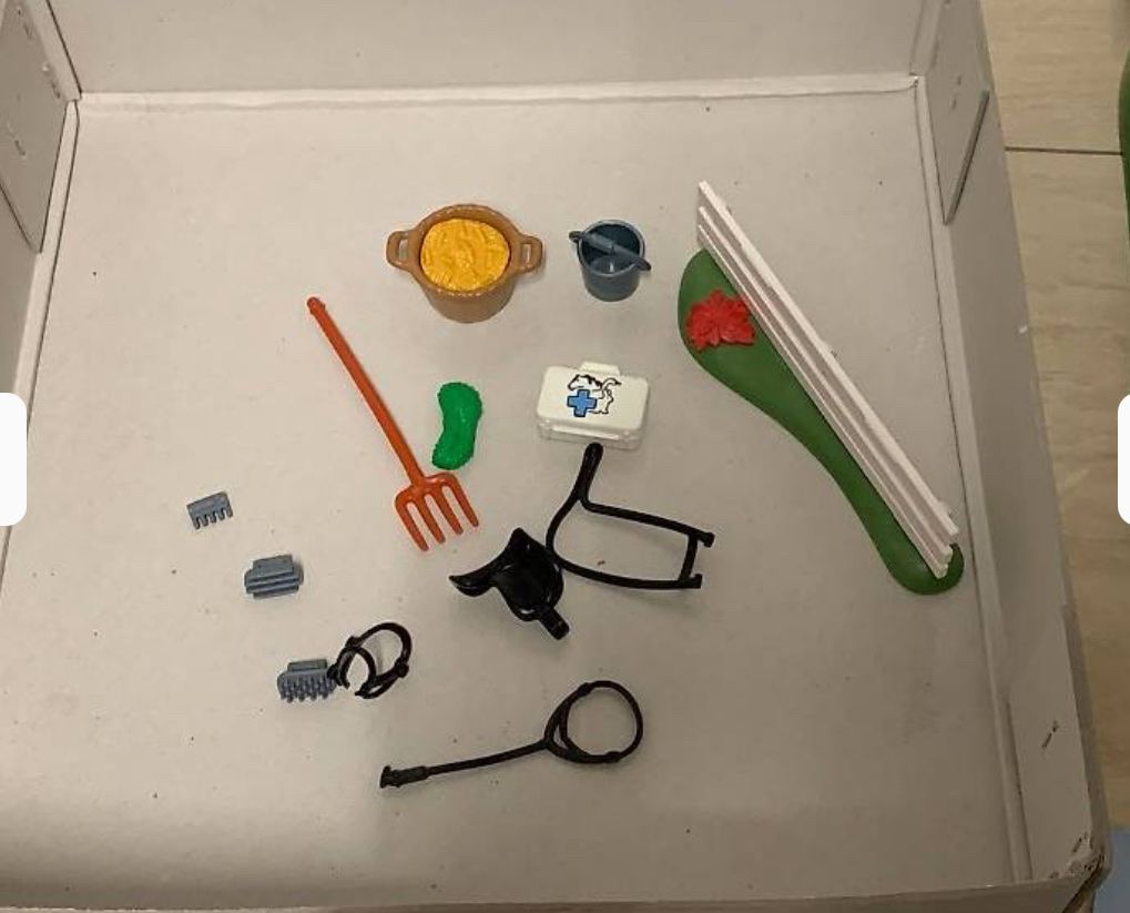 Playmobil Giocattoli: Pferdebox mit Koppel Playmobil – Usato da Kefikon ZH venduto da Haligali81 2