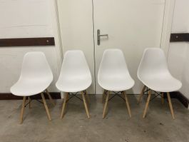 4er Set weisse Esszimmerstühle