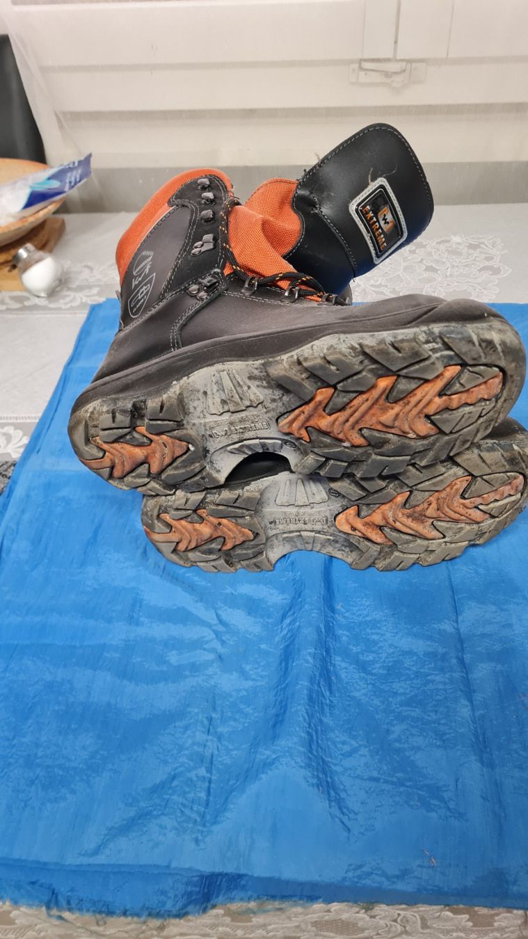 Scarpe da uomo: Arbeitsschuhe mit Stahlkappe – Usato da Baar venduto da Multiwala 1