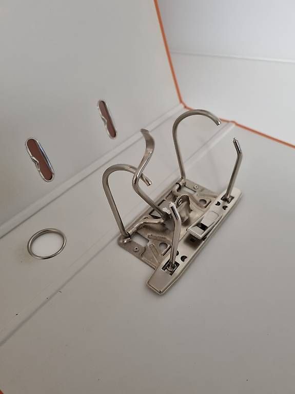 Migros Raccoglitori: Classeurs - A4 plastifiés - 7 cm & 4 cm – Usato da Moutier venduto da Kimi22 5