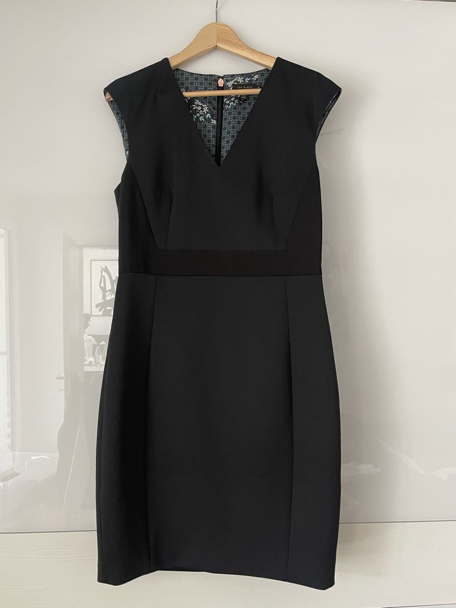Ted Baker Vestiti: Neues Ted Baker Kleid in Grösse 4 / M, schwarz – Nuovo e nell'imballaggio originale da Zürich venduto da michaela_2024