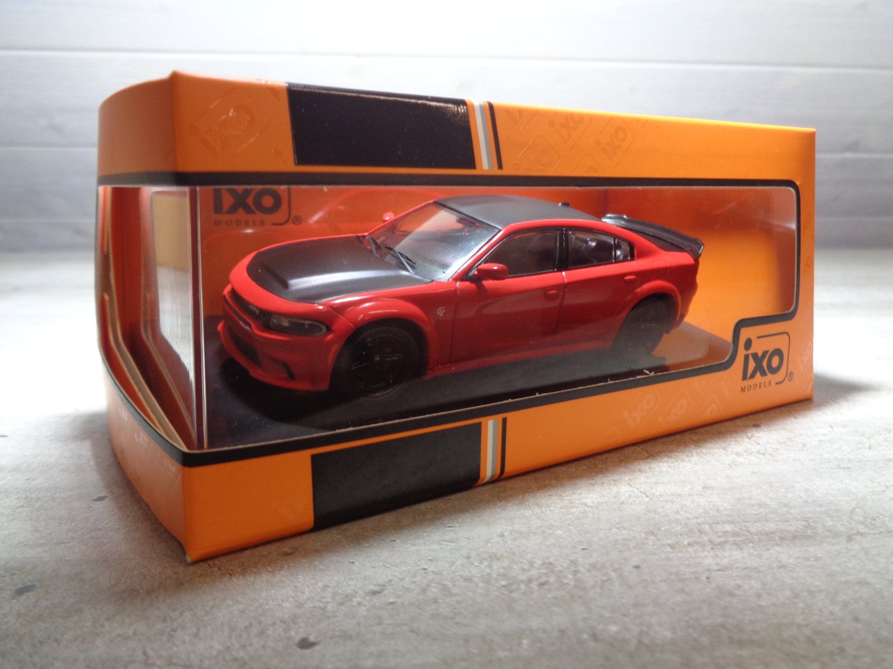 Dodge Modellini d'auto: Ixo 1:43 Dodge Charger SRT Hellcat 2021 – Nuovo e nell'imballaggio originale da Reconvilier venduto da rallycar