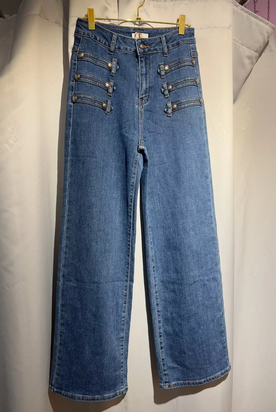 Jeans: Weitgeschnittene Jeans mit Knöpfen – Nuovo e nell'imballaggio originale da Zürich venduto da Naebeli 1