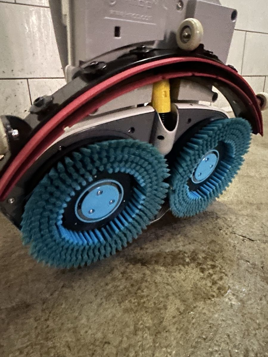 Tutte le macchine: I-Mop XL Scheuersaugmaschine – Usato da Neerach venduto da tgu31 5