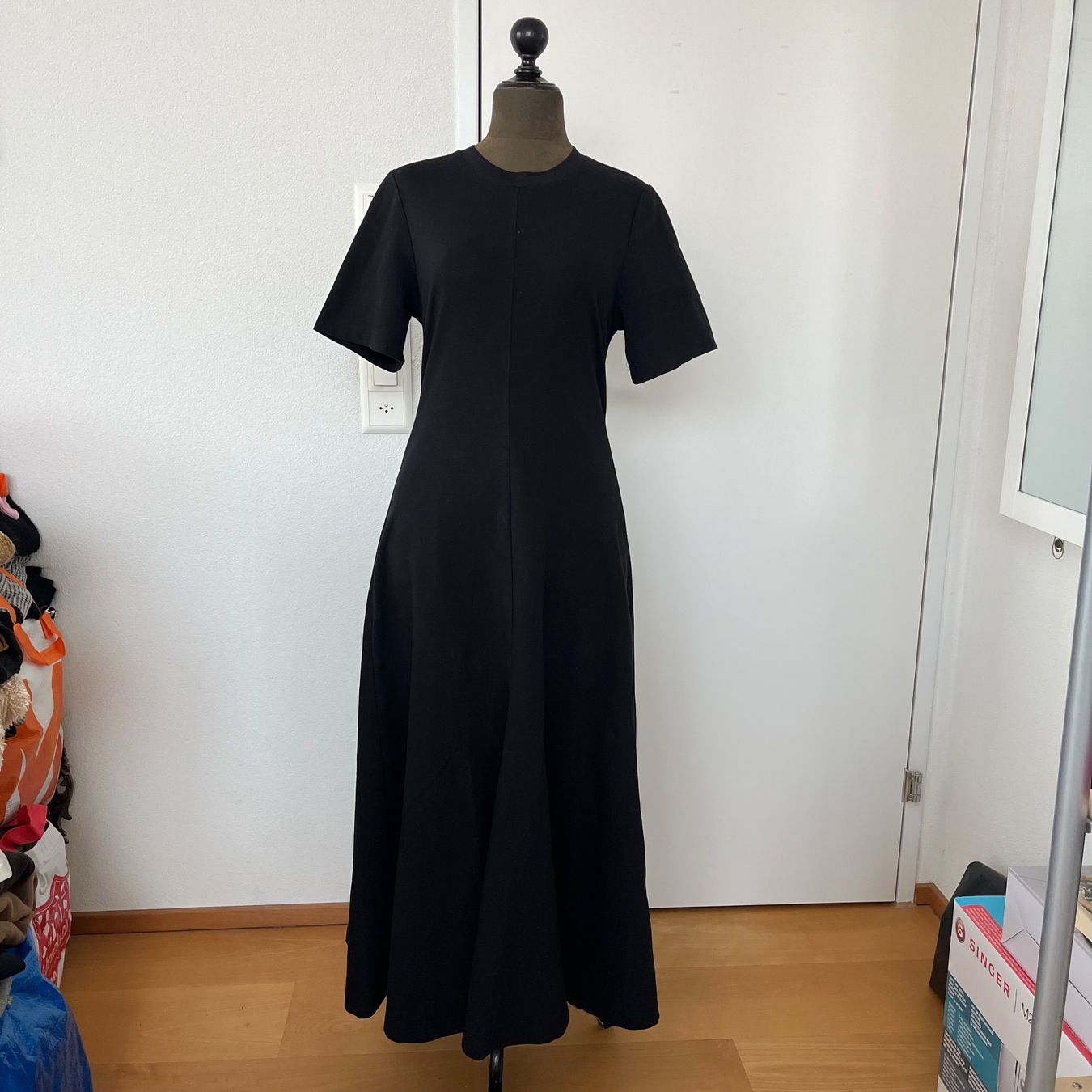 Cos Kleider: Cos Kleid – Neu (gemäss Beschreibung) aus Zug von Grc999