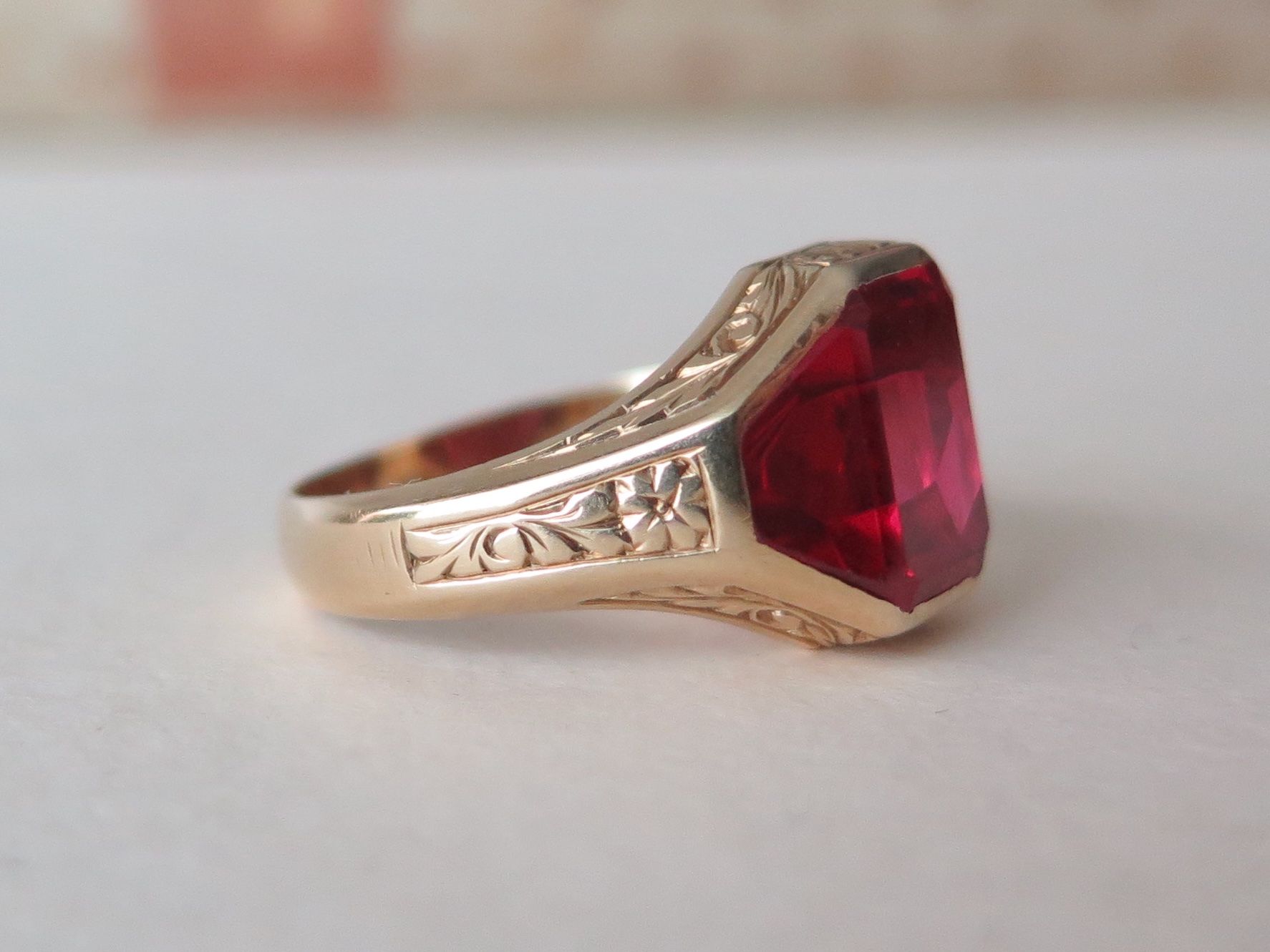 Anelli: Art Deco Ring mit Rubin, 14k Gold – Usato da Meilen venduto da RosieZurich 6