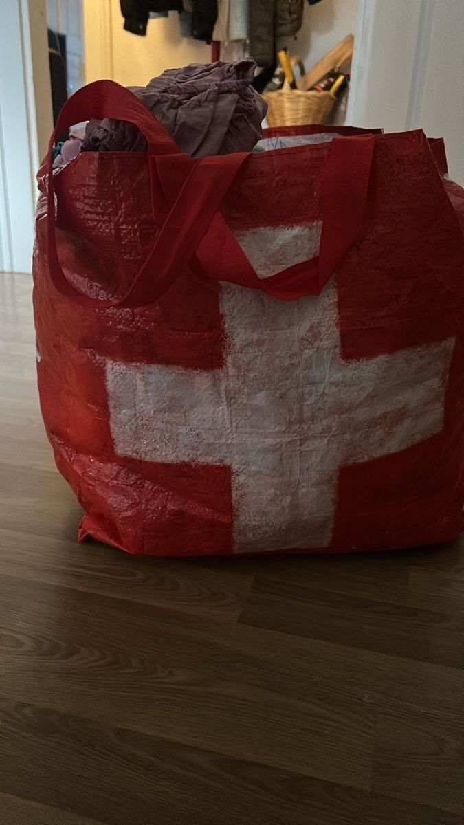 Lotti & Set di vestiti: Kleiderpaket – Nuovo (secondo la descrizione) da Wald ZH venduto da kar_6blt