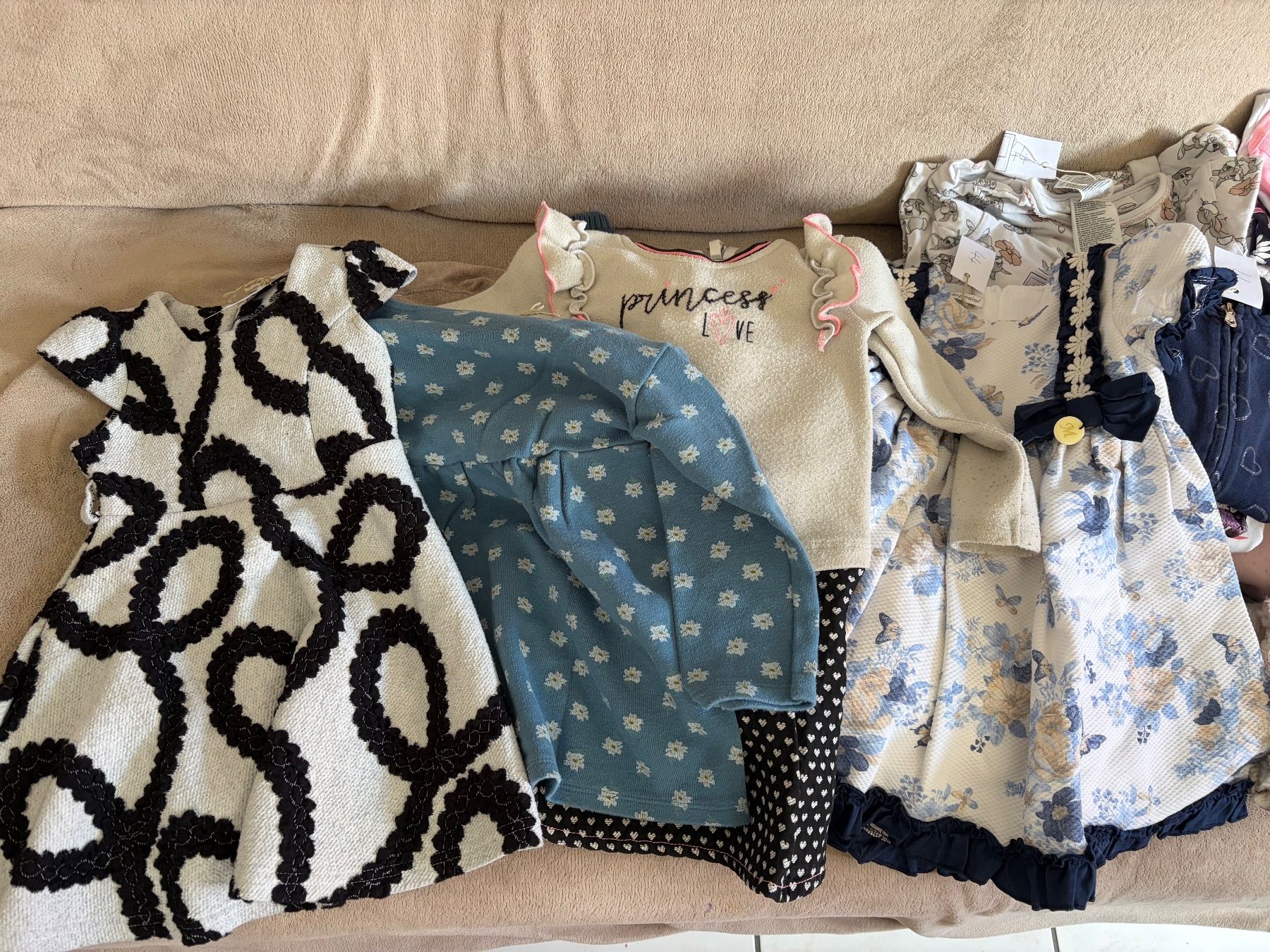 Lotti & Set di vestiti: Lot habits t.92 – Usato da Liddes venduto da Couik 5