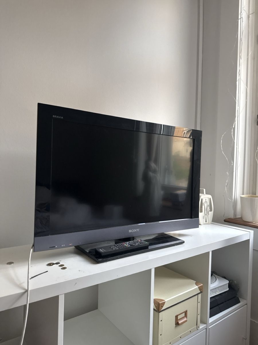 Televisori: Sony Bravia KDL-40EX500 – Usato da St. Gallen venduto da tah_9hh8 1