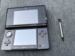 Nintendo 3DS - Konsole inkl. Stift uns Ladegerät - ab 1.- Fr