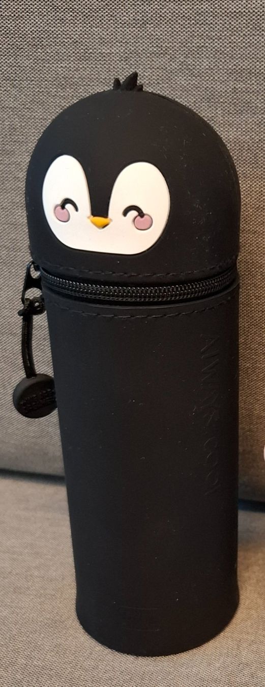 Legami Altro in Scrittura & Disegno: Legami Silikonetui Pinguin – Usato da Mels venduto da Aloha86
