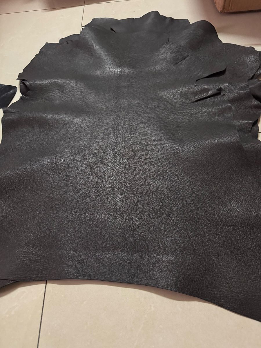 Tessuti: Ziegenleder/cuir de chèvre 1.3mm – Nuovo e nell'imballaggio originale da Veyras venduto da ValClasse