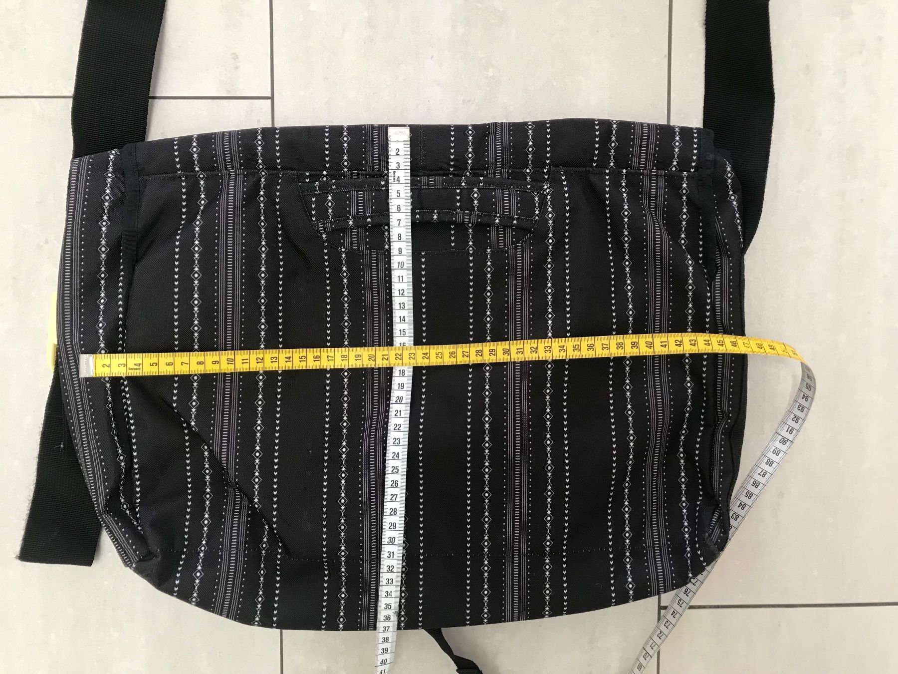 Dakine Borse: Umhängetasche DAKINE – Usato da Wädenswil venduto da JJ15 1