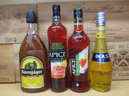 4 Versch. Fl. Liqueur (Lot 792)