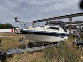 BAYLINER AVANTI SPORT 250