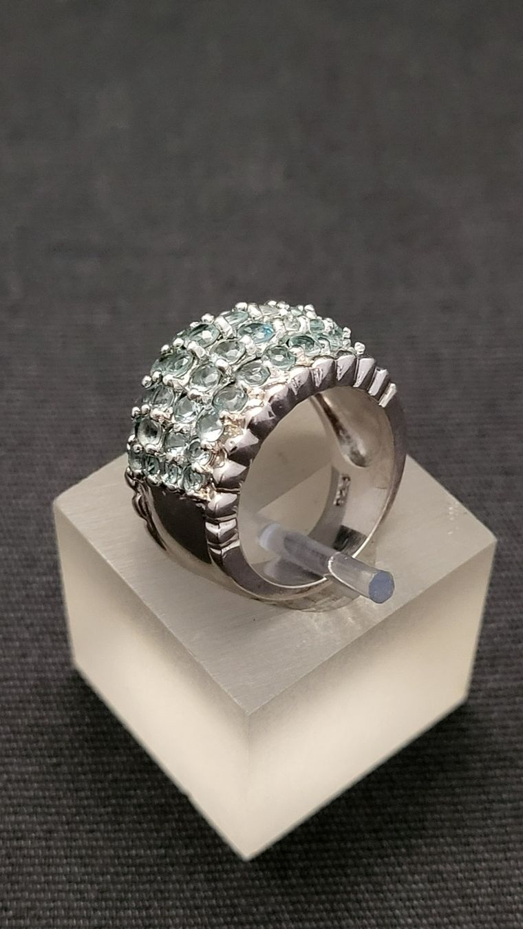 Anelli: Silber-Ring mit hellblauen Steinchen – Usato da Basel venduto da spinne02 3