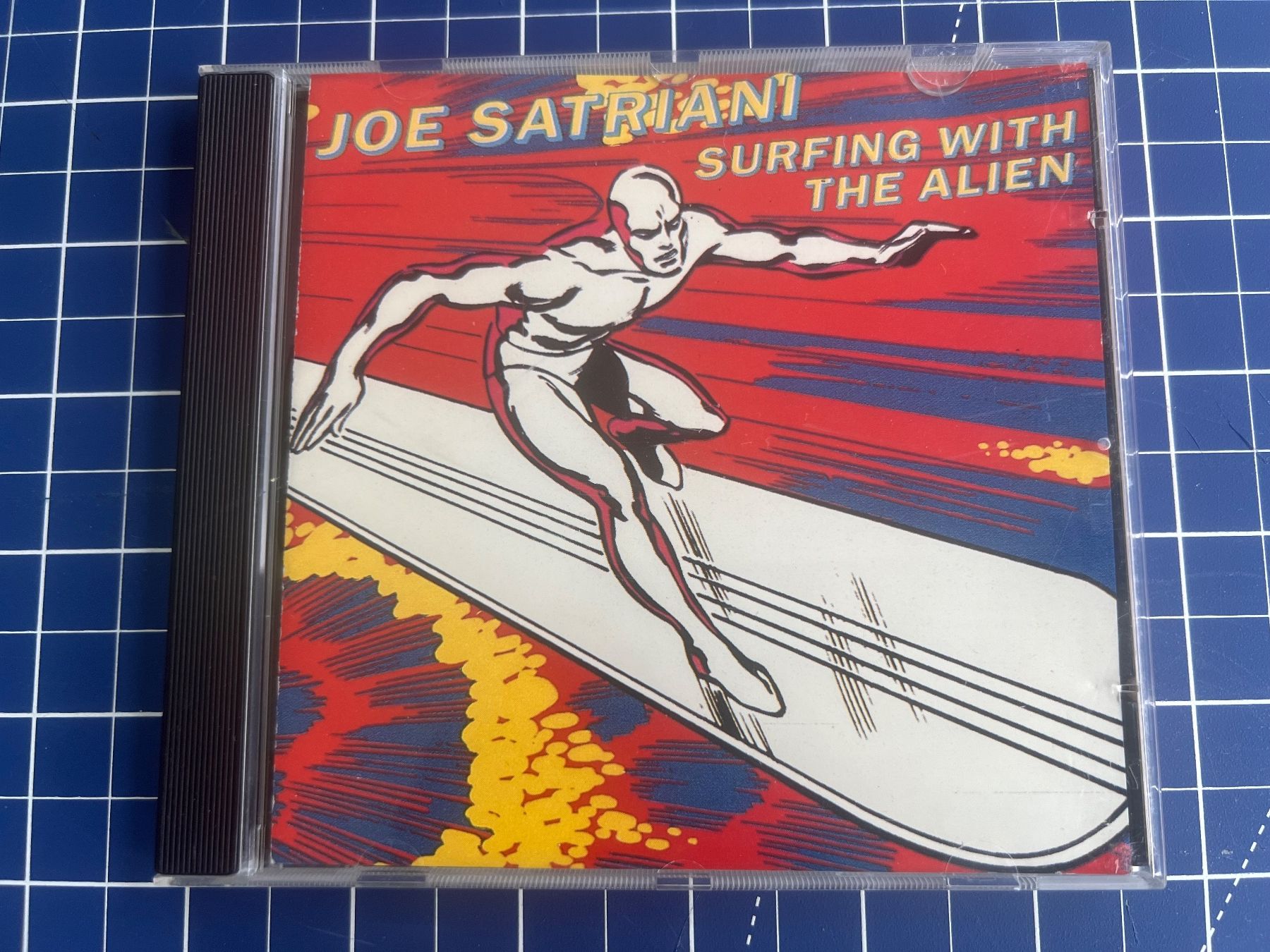 CDs: Joe Satriani – Surfing With The Alien – Gebraucht aus st.gallen von sophiephie