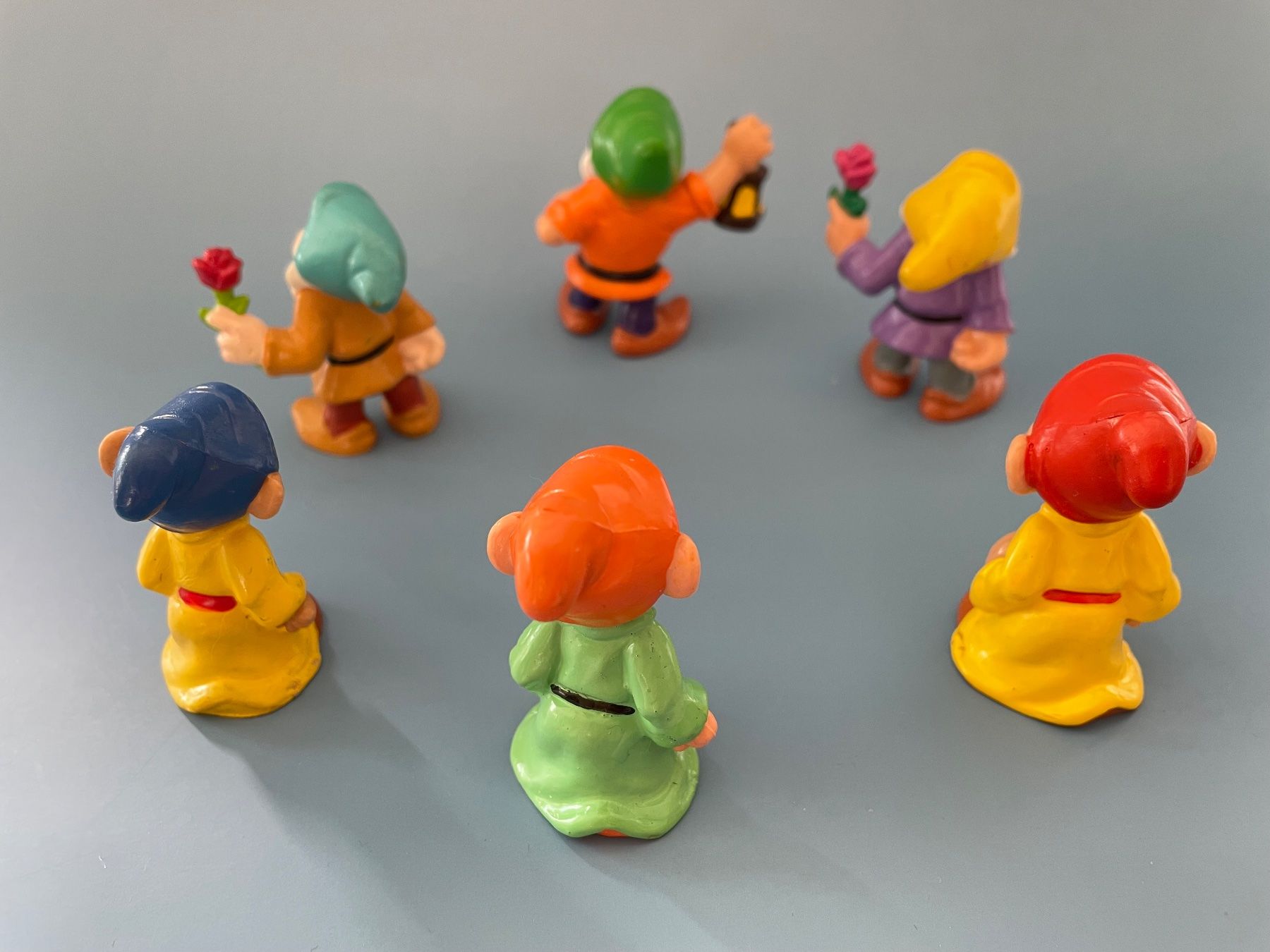 Bullyland Figuren: 6x Zwerg a. Schneewittchen Comic Figur Walt Disney Bully M+B – Gebraucht aus Gossau SG von entwederoder 1