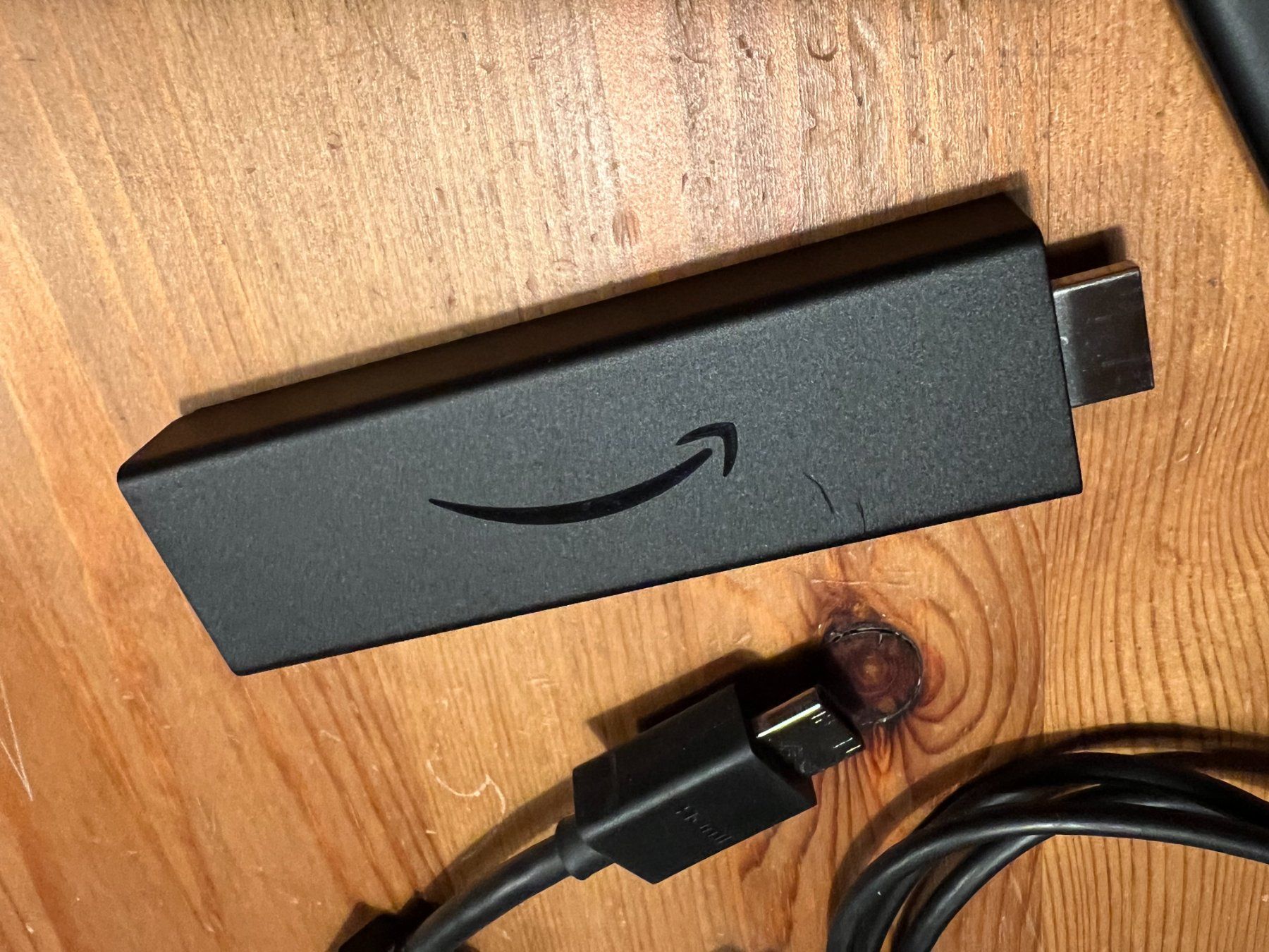Amazon Sistemi audio & multimediali: Amazon Fire TV Stick – Usato da Uster venduto da Stoessda