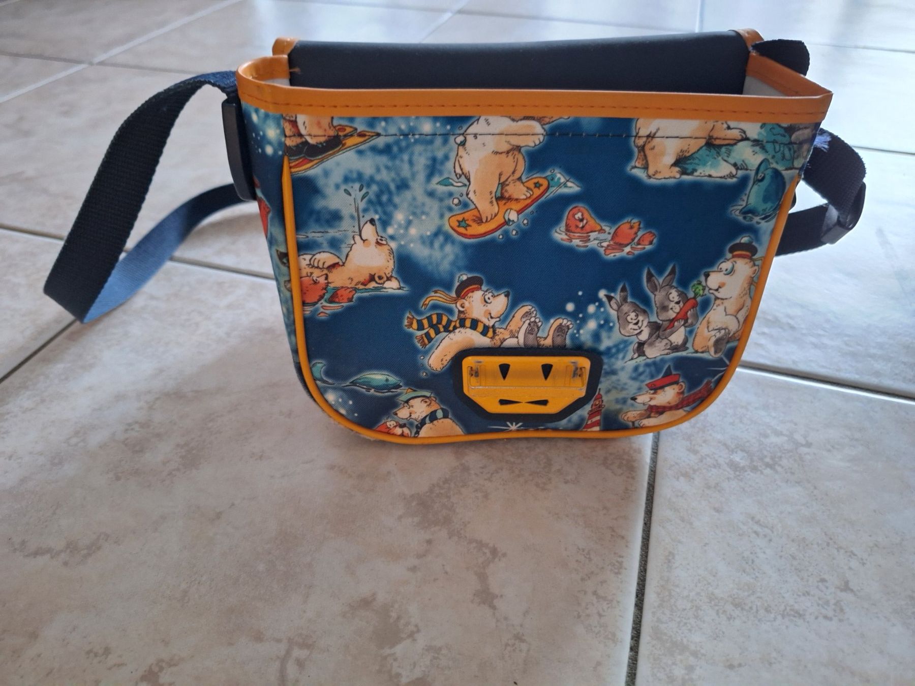 Mc Neill Kindertaschen: Kindergartentasche McNeill mit Eisbären-Motiv – Gebraucht aus Starrkirch-Wil von Mambostar 1