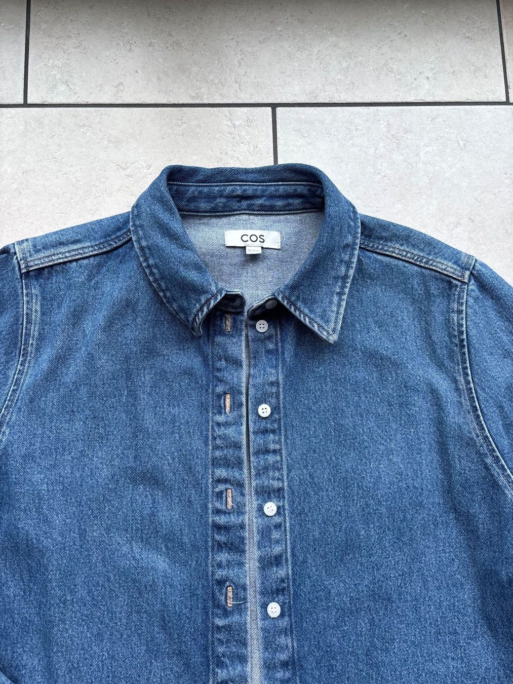 Cos Blusen: COS Denim Overshirt Gr. 42 – Gebraucht aus Bottmingen von ana_5hrv 4