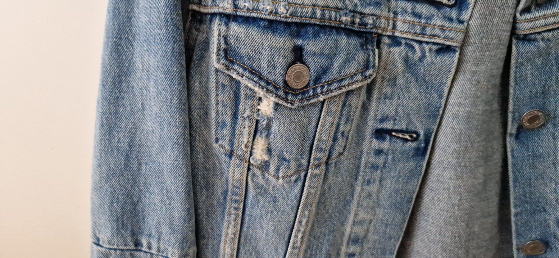 Levi's Giacche: Veste Jean Levi's – Usato da Bercher venduto da Dusudouest 1