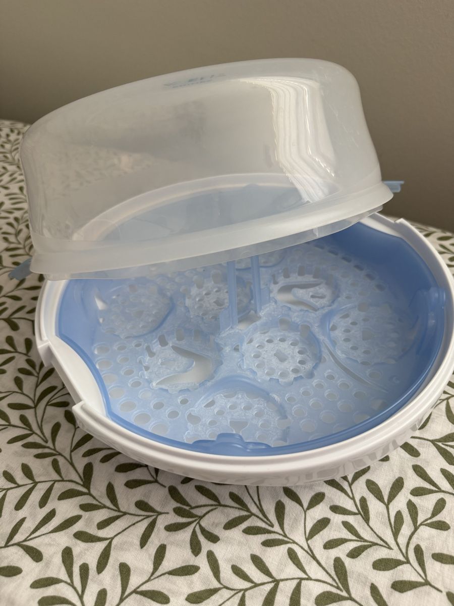 Avent Repas pour bébés: Philips Avent Microwave Sterilizer – D'occasion à Schwerzenbach par geo_2vfd