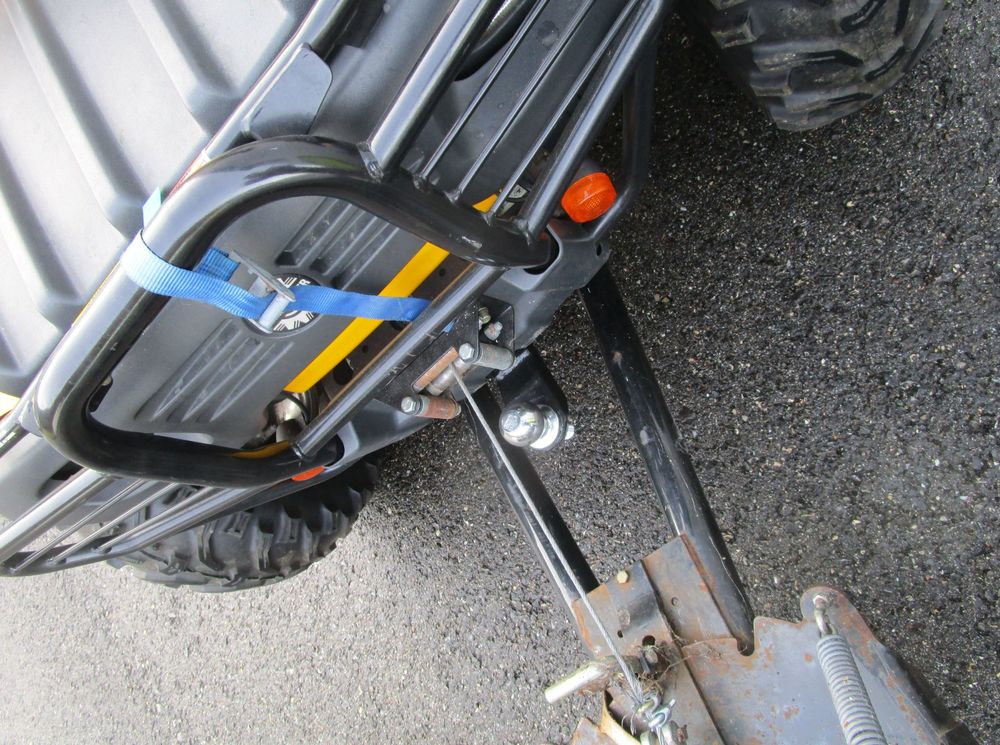 Bombardier Quest XT 650 mit Doppelrad und Schneepflug Kaufen auf Ricardo