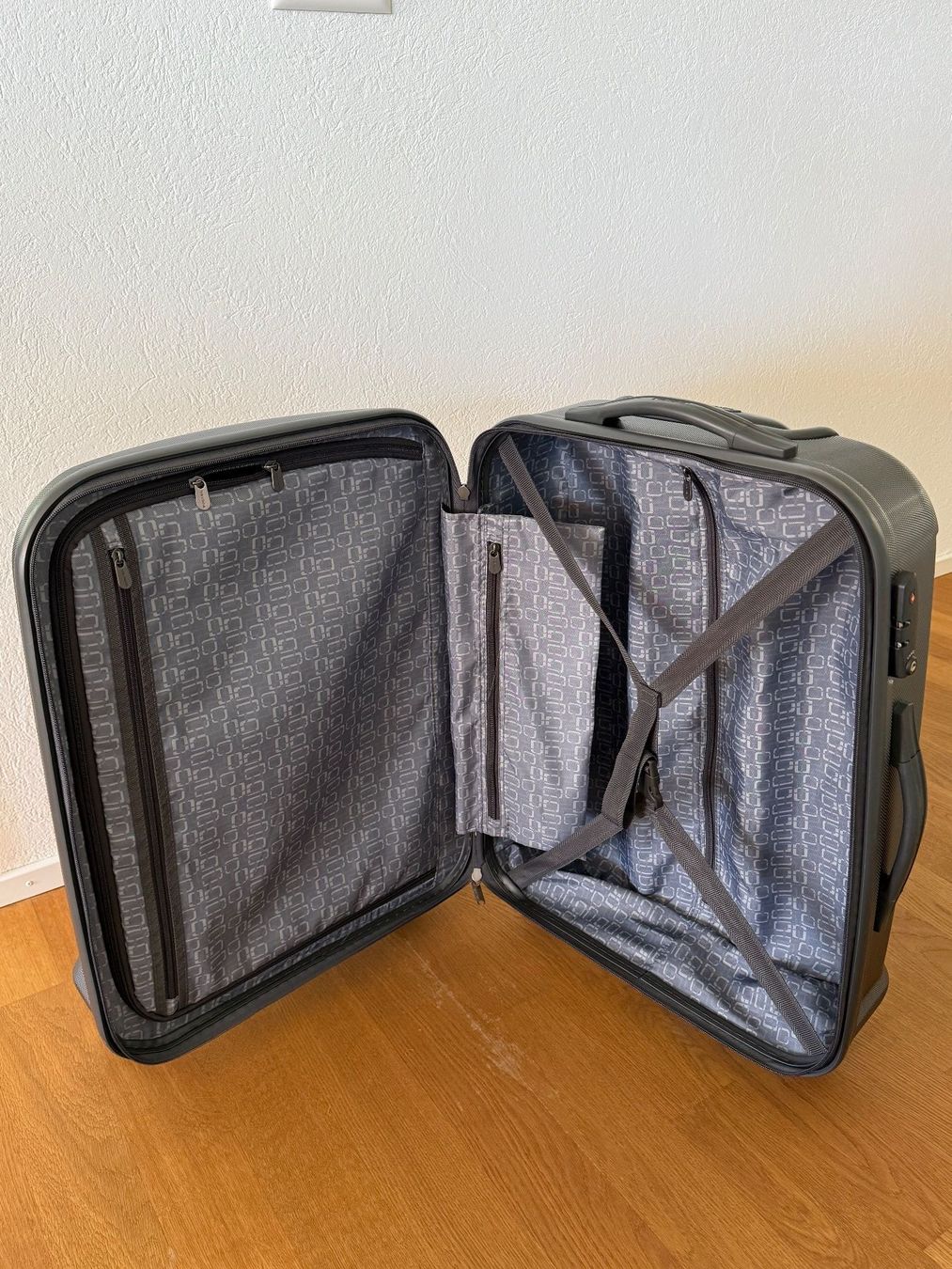 Valigie & Borse: Travelite Elbe One - 4 Rad-Trolley – Usato da Meierskappel venduto da edanza 5