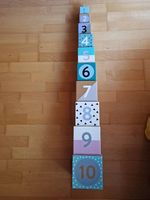 Stapelturm Pappe