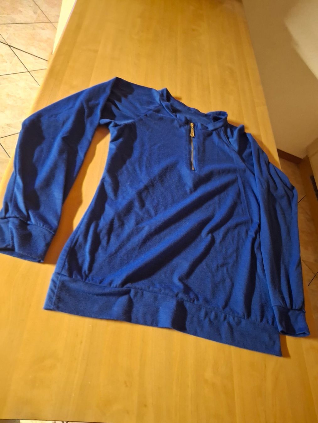 Pullover & Sweatshirts: Pull bleu taille XS – Gebraucht aus Villiers von san_jn5w