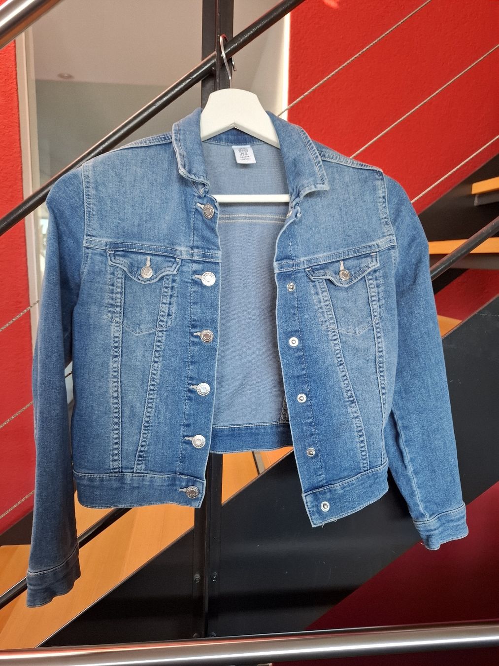 H&M Vestes & Manteaux: Jeansjacke blau – D'occasion à Wohlen b. Bern par groda19