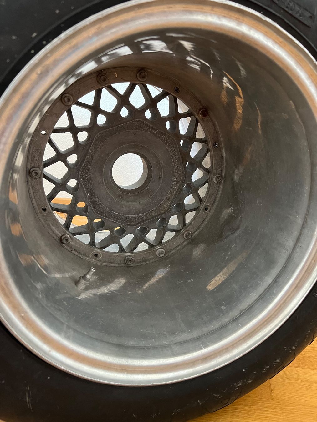 Tutte le decorazioni: Roue de F1 vintage – Usato da Boudry venduto da mic_xz6l 3