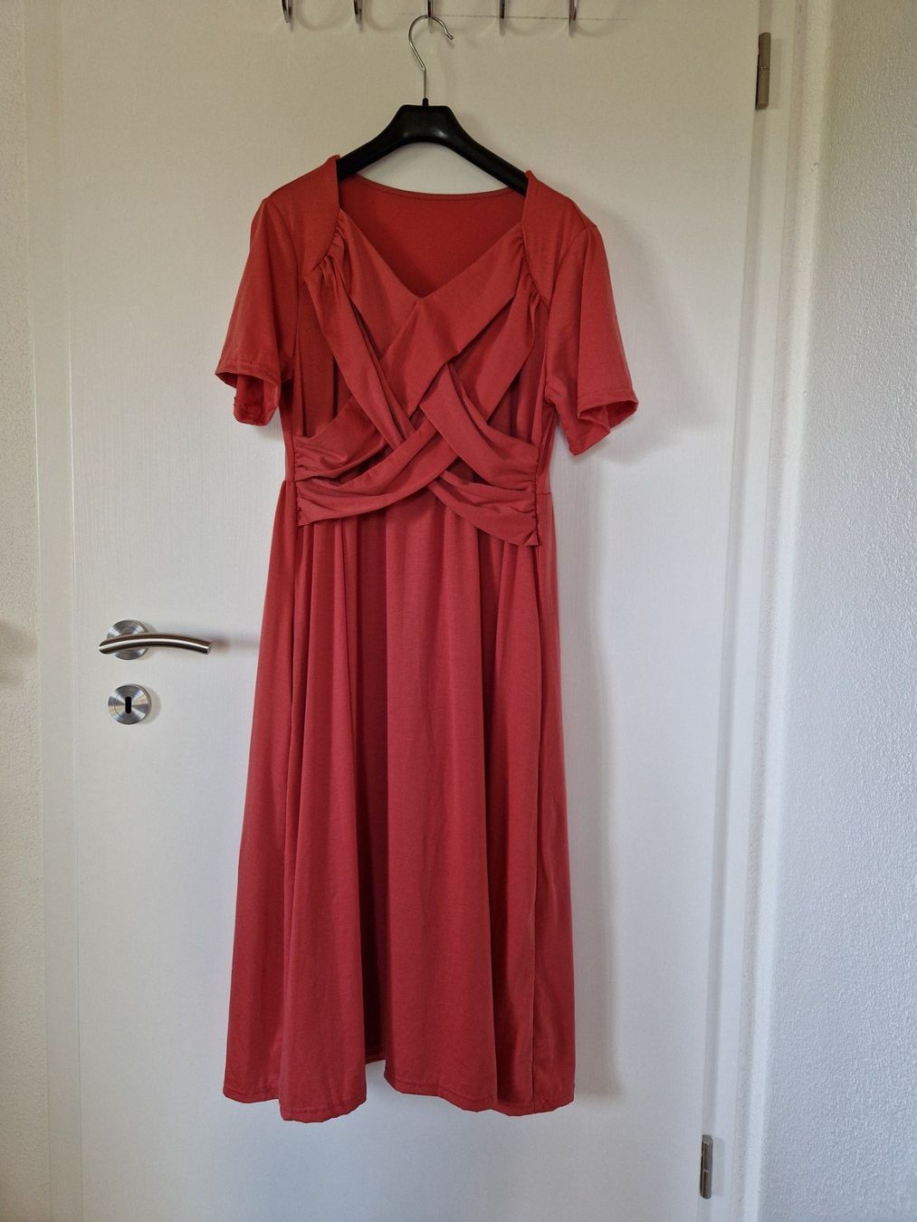 Vestiti: Elegantes Kleid – Nuovo (secondo la descrizione) da Hombrechtikon venduto da Vre_l9t8 2