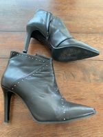 Schwarze Stiefeletten Gr. 39