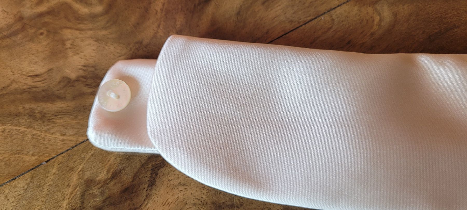 Foulard & Sciarpe: Precious Kragen Satin Rose – Nuovo (secondo la descrizione) da Winterthur venduto da Wohnhaus 8