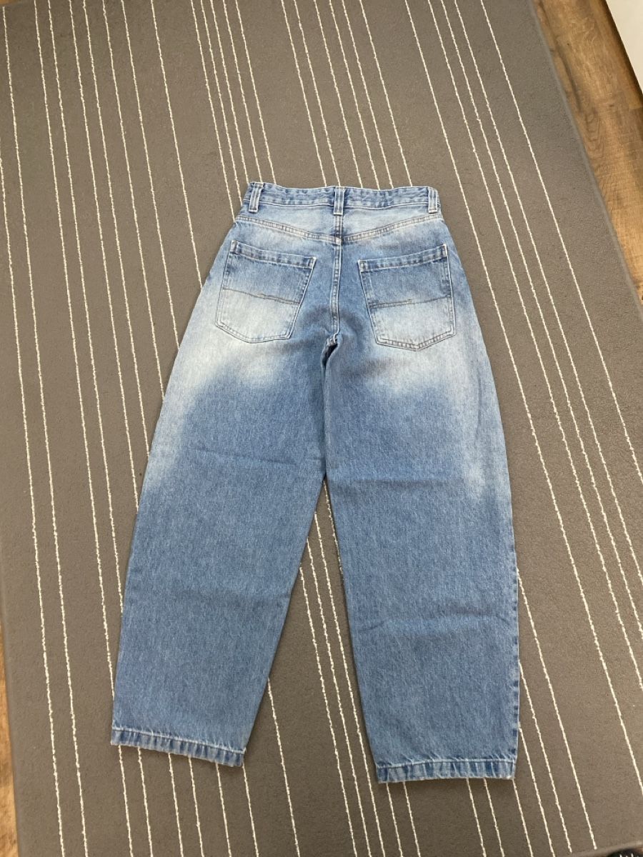 Bershka Jeans: Jeans blau Gr. 34 – D'occasion à Wangen b. Olten par janfon 2