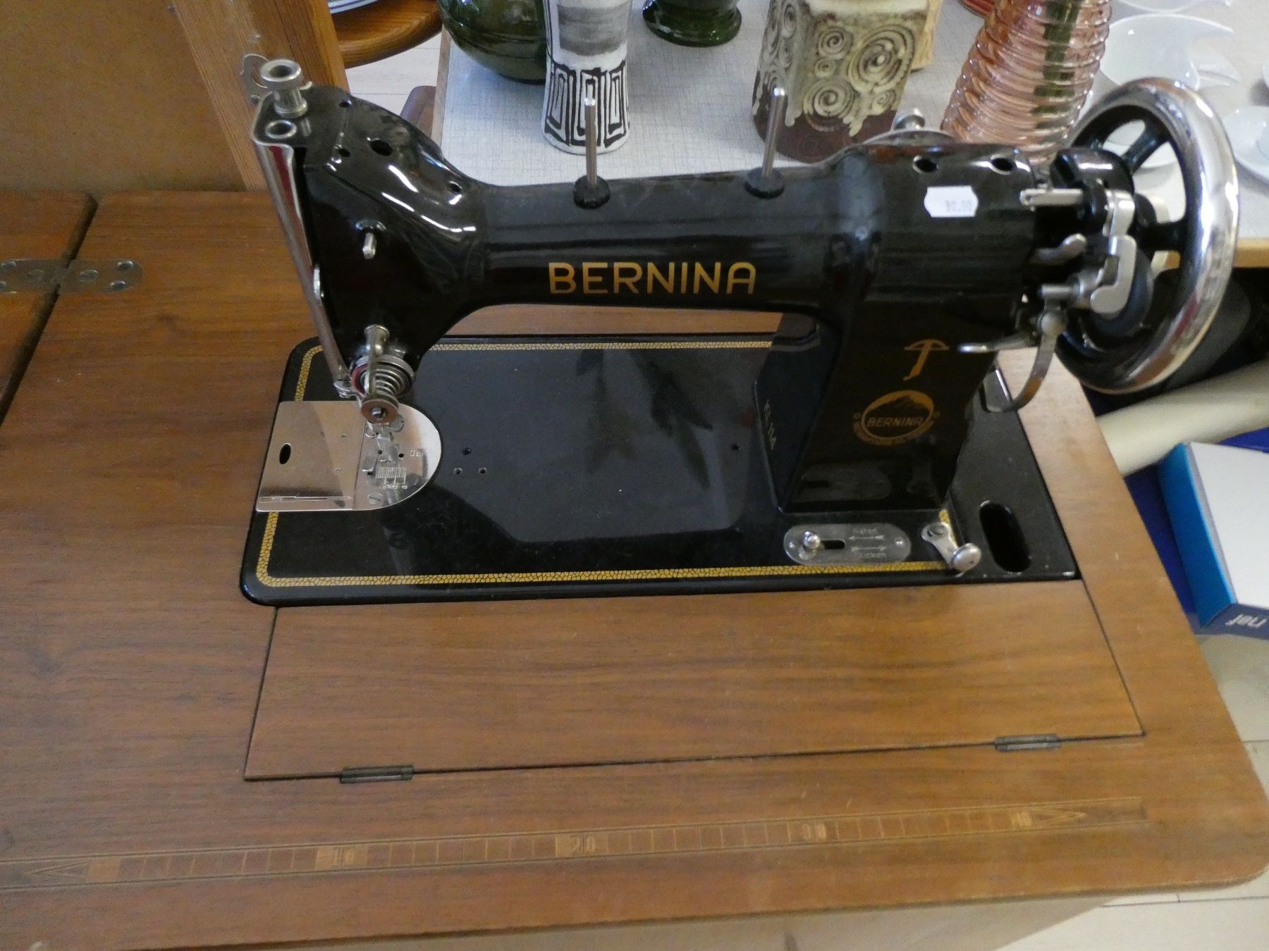 Bernina Macchine da cucire: Antike Nähmaschine Bernina KL114 – Difettoso da Rafz venduto da Powacaddy