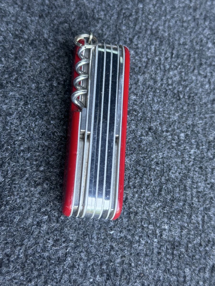 Victorinox Coltelli tascabile: Victorinox Officier Suisse  – Usato da Schlieren venduto da Luxury.Time 3