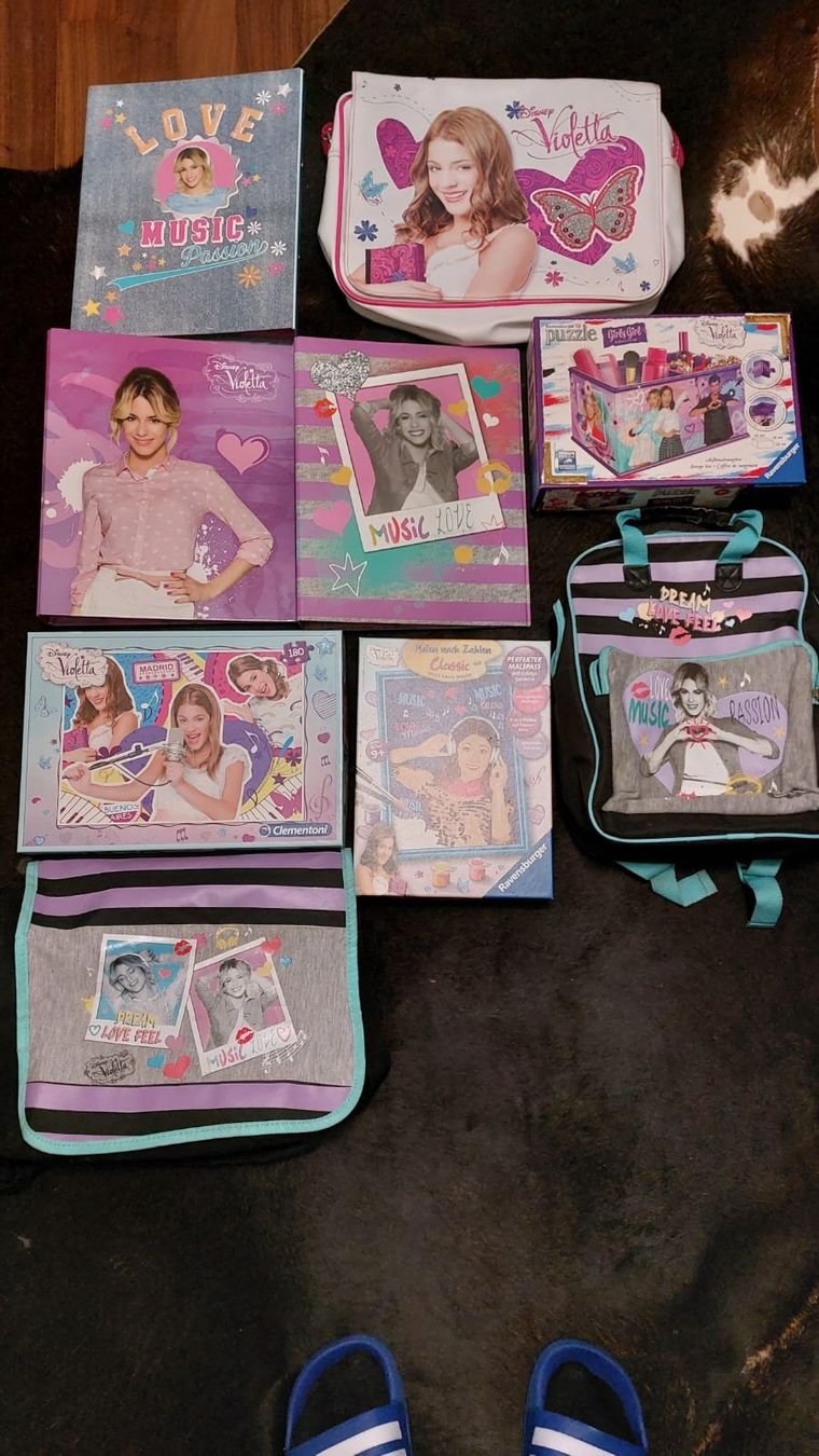 Libri: Disney Violetta Sammlung – Usato da Pratteln venduto da Miki_ 1