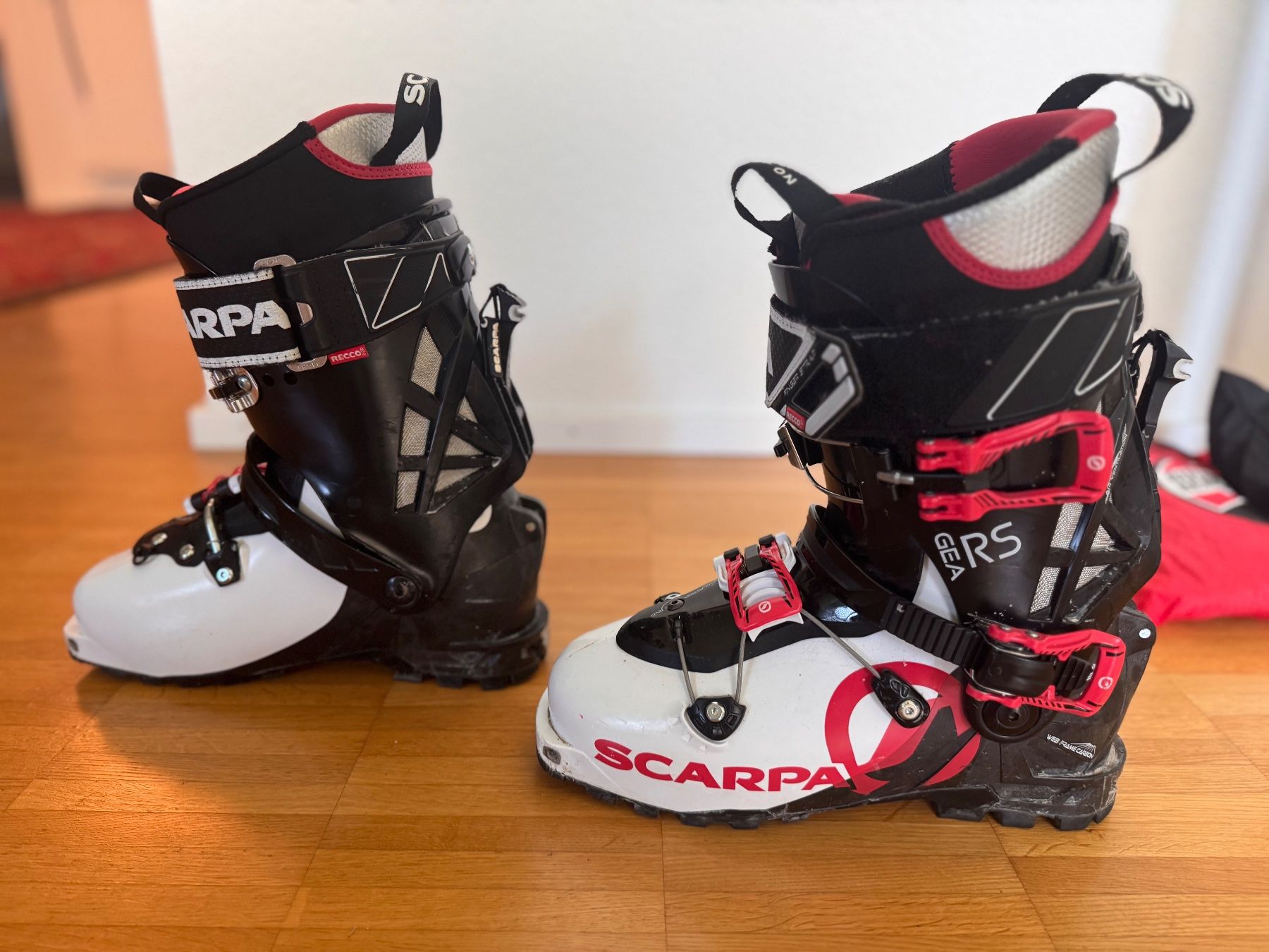 Scarpa Scarpe da donna: Scarpa Skitoureschuhe Grösse 25.5 / 26 – Usato da Zürich venduto da AnnaMariaSophia2023 2