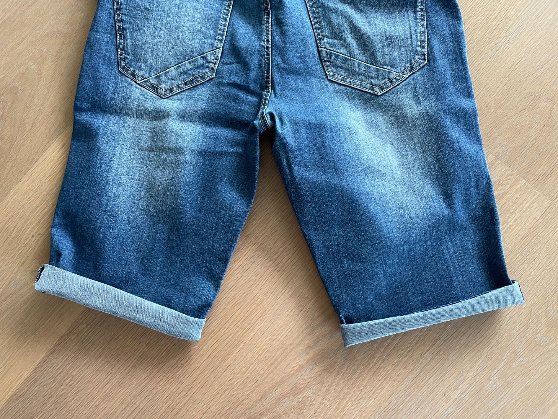 S.Oliver Pantaloni: Jeans-Shorts, s.Oliver, Grösse 170 big – Usato da Rüschlikon venduto da user999 7